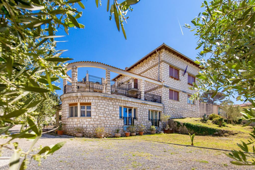 Villas Arbia - Margita Beach Hotel Banjol Exteriör bild